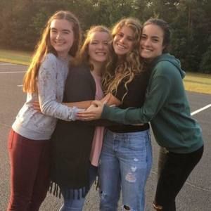 Meet your Posher, Cecelia